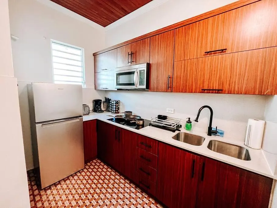 Aponte Rustic House - Walking To Beach - San Juan 빌라