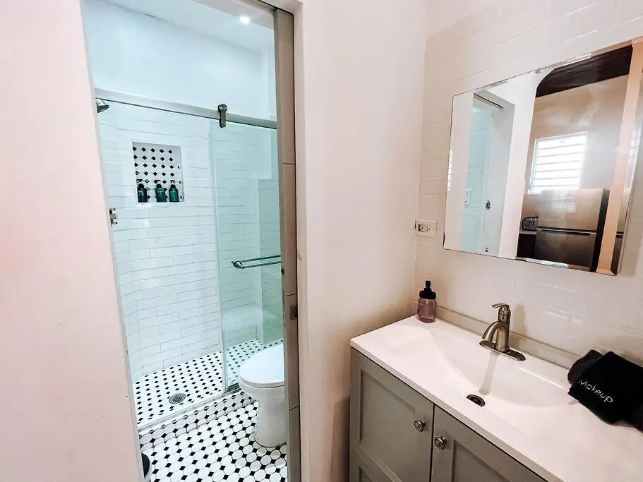 Aponte Rustic House - Walking To Beach - San Juan 빌라